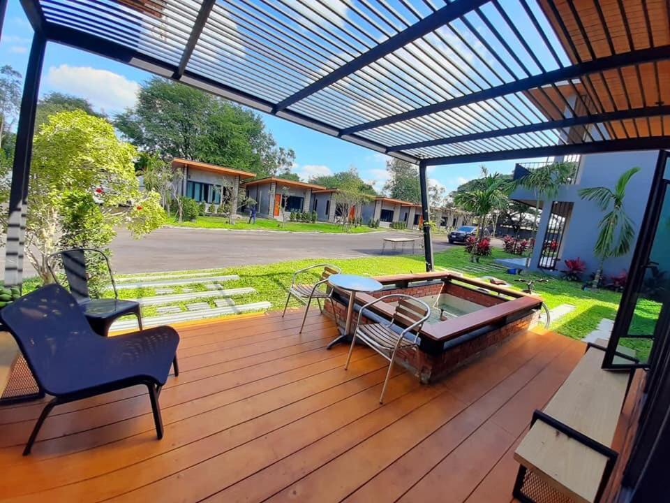 Baankampu Resort Pakcsong Kültér fotó